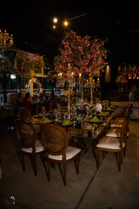 casar-make-noiva-noivo-maquiagem-casar-casamento-daniel-custodio-fotos-fotografias-fotografo-madrinha-padrinho-buque-the-farm-cerimonia-igreja-dj-buffet-terno-chacara-por-do-sol-amor-uberlandia-retrato-carro-atelie-civil-cartorio-cerimonial-decoração-love'