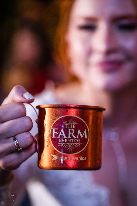 casar-make-noiva-noivo-maquiagem-casar-casamento-daniel-custodio-fotos-fotografias-fotografo-madrinha-padrinho-buque-the-farm-cerimonia-igreja-dj-buffet-terno-chacara-por-do-sol-amor-uberlandia-retrato-carro-atelie-civil-cartorio-cerimonial-decoração-love'