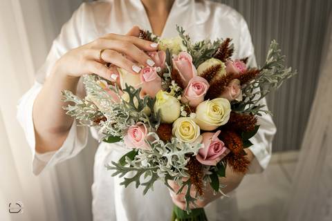 casar-make-noiva-noivo-maquiagem-casar-casamento-daniel-custodio-fotos-fotografias-fotografo-madrinha-padrinho-buque-the-farm-cerimonia-igreja-dj-buffet-terno-chacara-por-do-sol-amor-uberlandia-retrato-carro-atelie-civil-cartorio-cerimonial-decoração-love'