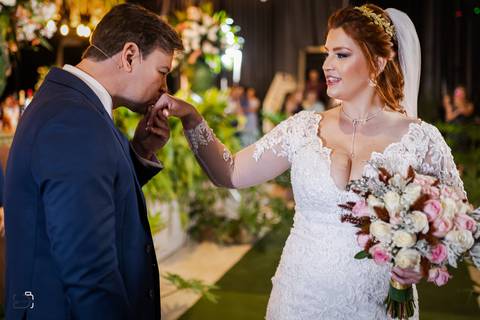 casar-make-noiva-noivo-maquiagem-casar-casamento-daniel-custodio-fotos-fotografias-fotografo-madrinha-padrinho-buque-the-farm-cerimonia-igreja-dj-buffet-terno-chacara-por-do-sol-amor-uberlandia-retrato-carro-atelie-civil-cartorio-cerimonial-decoração-love'