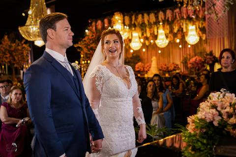 casar-make-noiva-noivo-maquiagem-casar-casamento-daniel-custodio-fotos-fotografias-fotografo-madrinha-padrinho-buque-the-farm-cerimonia-igreja-dj-buffet-terno-chacara-por-do-sol-amor-uberlandia-retrato-carro-atelie-civil-cartorio-cerimonial-decoração-love'