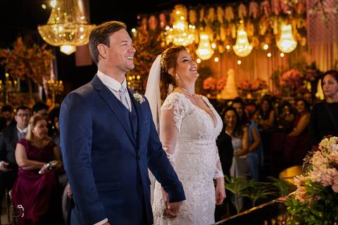 casar-make-noiva-noivo-maquiagem-casar-casamento-daniel-custodio-fotos-fotografias-fotografo-madrinha-padrinho-buque-the-farm-cerimonia-igreja-dj-buffet-terno-chacara-por-do-sol-amor-uberlandia-retrato-carro-atelie-civil-cartorio-cerimonial-decoração-love'