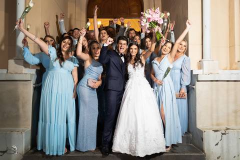 casamento-casar-make-noiva-noivo-vestido-ternno-igreja-cerimonia-maquiagem-hotel-carro-choffer-cerimonial-foto-fotografias-fotografo-filmagem-barbearia-buque-dj-bamda-musical-madrinha-padrinho-chacara-aliança-daniel-custodio-uberlandia-minas-gerias-pordo'