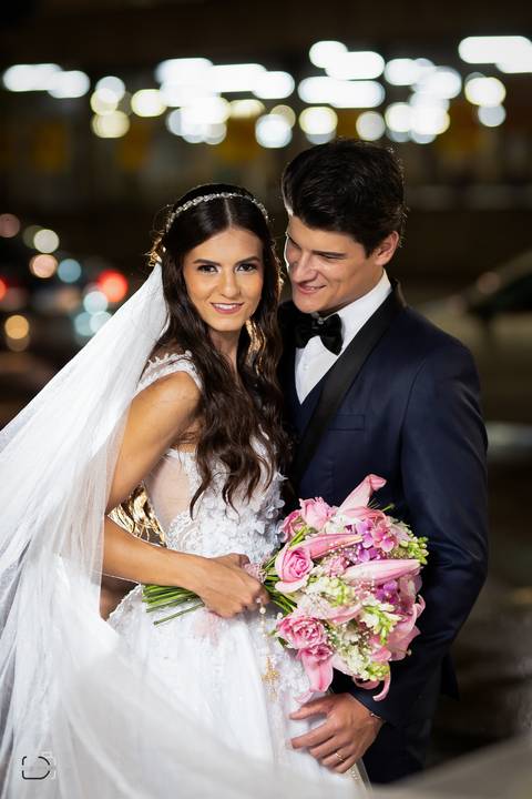 casamento-casar-make-noiva-noivo-vestido-ternno-igreja-cerimonia-maquiagem-hotel-carro-choffer-cerimonial-foto-fotografias-fotografo-filmagem-barbearia-buque-dj-bamda-musical-madrinha-padrinho-chacara-aliança-daniel-custodio-uberlandia-minas-gerias-pordo'