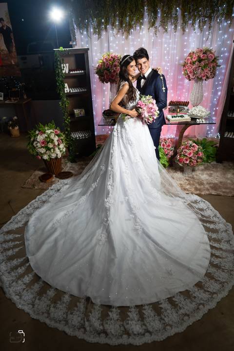 casamento-casar-make-noiva-noivo-vestido-ternno-igreja-cerimonia-maquiagem-hotel-carro-choffer-cerimonial-foto-fotografias-fotografo-filmagem-barbearia-buque-dj-bamda-musical-madrinha-padrinho-chacara-aliança-daniel-custodio-uberlandia-minas-gerias-pordo'
