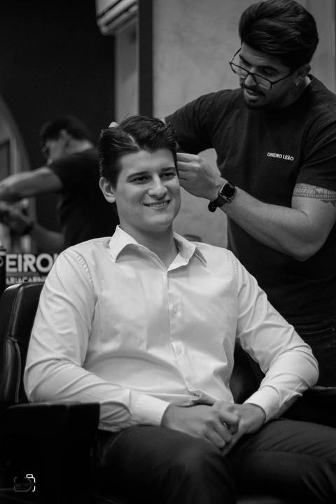 casamento-casar-make-noiva-noivo-vestido-ternno-igreja-cerimonia-maquiagem-hotel-carro-choffer-cerimonial-foto-fotografias-fotografo-filmagem-barbearia-buque-dj-bamda-musical-madrinha-padrinho-chacara-aliança-daniel-custodio-uberlandia-minas-gerias-pordo'