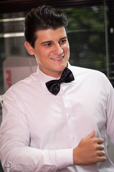 casamento-casar-make-noiva-noivo-vestido-ternno-igreja-cerimonia-maquiagem-hotel-carro-choffer-cerimonial-foto-fotografias-fotografo-filmagem-barbearia-buque-dj-bamda-musical-madrinha-padrinho-chacara-aliança-daniel-custodio-uberlandia-minas-gerias-pordo'