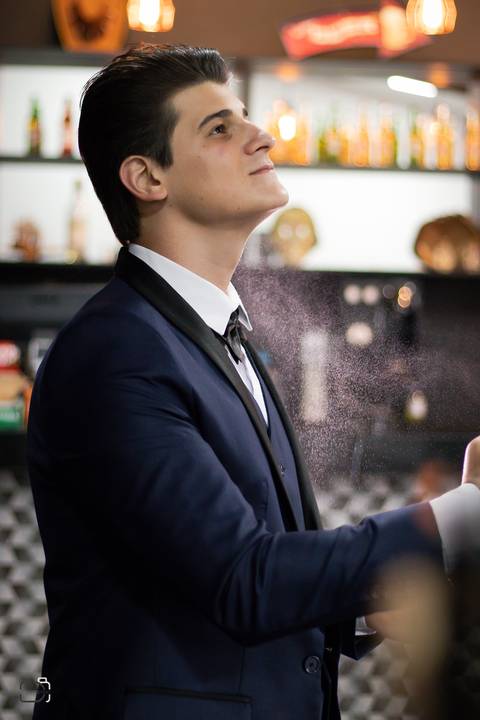 casamento-casar-make-noiva-noivo-vestido-ternno-igreja-cerimonia-maquiagem-hotel-carro-choffer-cerimonial-foto-fotografias-fotografo-filmagem-barbearia-buque-dj-bamda-musical-madrinha-padrinho-chacara-aliança-daniel-custodio-uberlandia-minas-gerias-pordo'