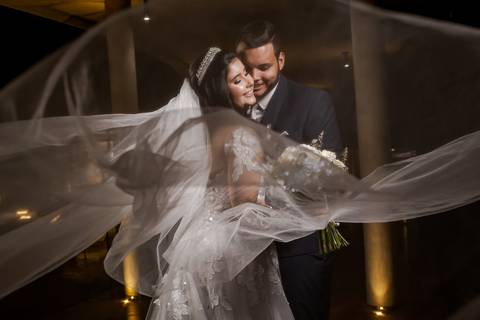 casamento-casar-make-noiva-noivo-vestido-ternno-igreja-cerimonia-maquiagem-hotel-carro-choffer-cerimonial-foto-fotografias-fotografo-filmagem-barbearia-buque-dj-bamda-musical-madrinha-padrinho-chacara-aliança-daniel-custodio-uberlandia-minas-gerias-pordo'