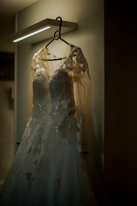 casamento-casar-make-noiva-noivo-vestido-ternno-igreja-cerimonia-maquiagem-hotel-carro-choffer-cerimonial-foto-fotografias-fotografo-filmagem-barbearia-buque-dj-bamda-musical-madrinha-padrinho-chacara-aliança-daniel-custodio-uberlandia-minas-gerias-pordo'