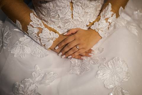 casamento-casar-make-noiva-noivo-vestido-ternno-igreja-cerimonia-maquiagem-hotel-carro-choffer-cerimonial-foto-fotografias-fotografo-filmagem-barbearia-buque-dj-bamda-musical-madrinha-padrinho-chacara-aliança-daniel-custodio-uberlandia-minas-gerias-pordo'