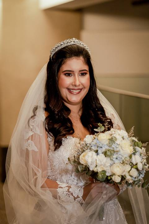 casamento-casar-make-noiva-noivo-vestido-ternno-igreja-cerimonia-maquiagem-hotel-carro-choffer-cerimonial-foto-fotografias-fotografo-filmagem-barbearia-buque-dj-bamda-musical-madrinha-padrinho-chacara-aliança-daniel-custodio-uberlandia-minas-gerias-pordo'