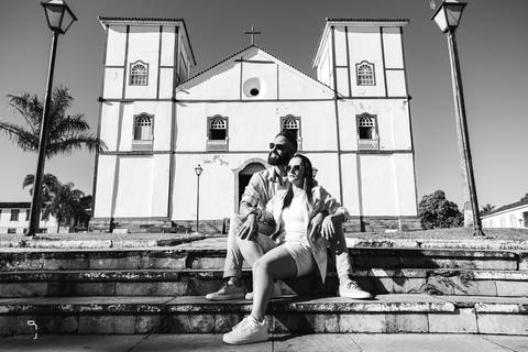 casamento-casar-make-noiva-noivo-vestido-ternno-igreja-cerimonia-maquiagem-hotel-carro-choffer-cerimonial-foto-fotografias-fotografo-filmagem-barbearia-buque-dj-bamda-musical-madrinha-padrinho-chacara-aliança-daniel-custodio-uberlandia-minas-gerias-goias'