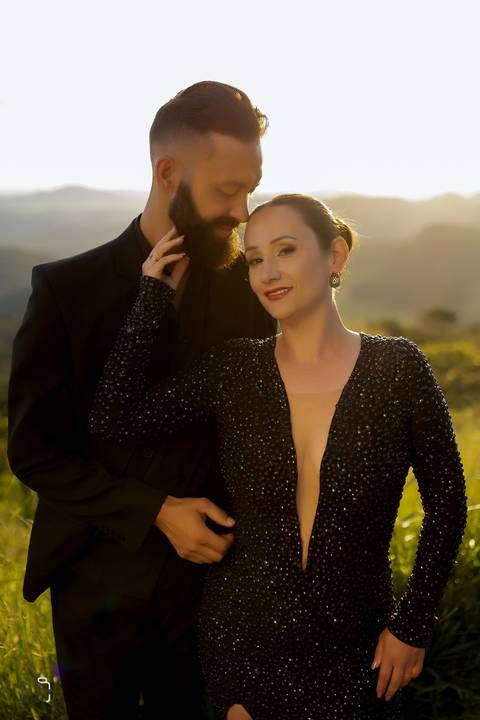 casamento-casar-make-noiva-noivo-vestido-ternno-igreja-cerimonia-maquiagem-hotel-carro-choffer-cerimonial-foto-fotografias-fotografo-filmagem-barbearia-buque-dj-bamda-musical-madrinha-padrinho-chacara-aliança-daniel-custodio-uberlandia-minas-gerias-goias'