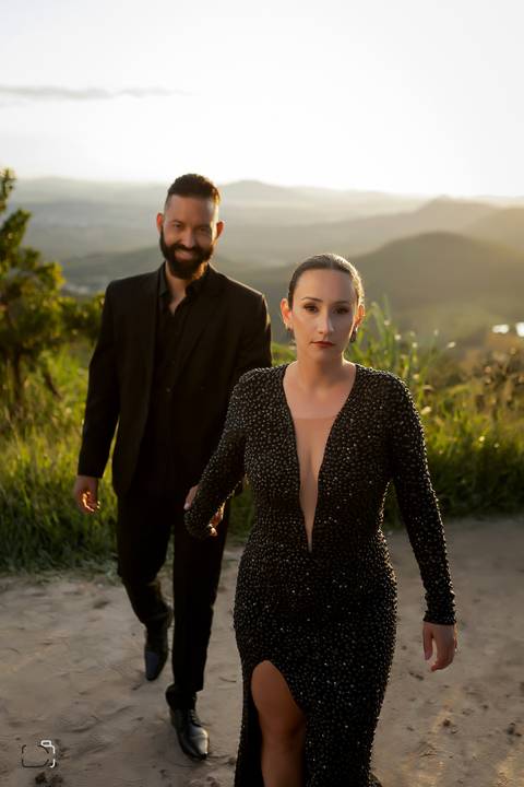 casamento-casar-make-noiva-noivo-vestido-ternno-igreja-cerimonia-maquiagem-hotel-carro-choffer-cerimonial-foto-fotografias-fotografo-filmagem-barbearia-buque-dj-bamda-musical-madrinha-padrinho-chacara-aliança-daniel-custodio-uberlandia-minas-gerias-goias'