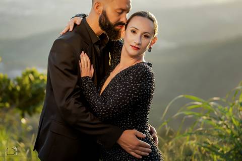 casamento-casar-make-noiva-noivo-vestido-ternno-igreja-cerimonia-maquiagem-hotel-carro-choffer-cerimonial-foto-fotografias-fotografo-filmagem-barbearia-buque-dj-bamda-musical-madrinha-padrinho-chacara-aliança-daniel-custodio-uberlandia-minas-gerias-goias'