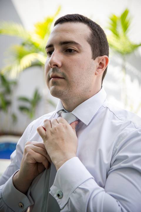 noiva-make-cabelo-salão-espaço-fernanda-naves-vestido-buque-maquiagem-casamento-casar-fotos-fotografias-fotografo-em-uberlandia-daniel-custodio-fotografo-noivo-barbearia-carro-cerimonia-por-do-sol-chacara-the-farm-banda-DJ-pista-padrinhos-madrinhas-festa-'