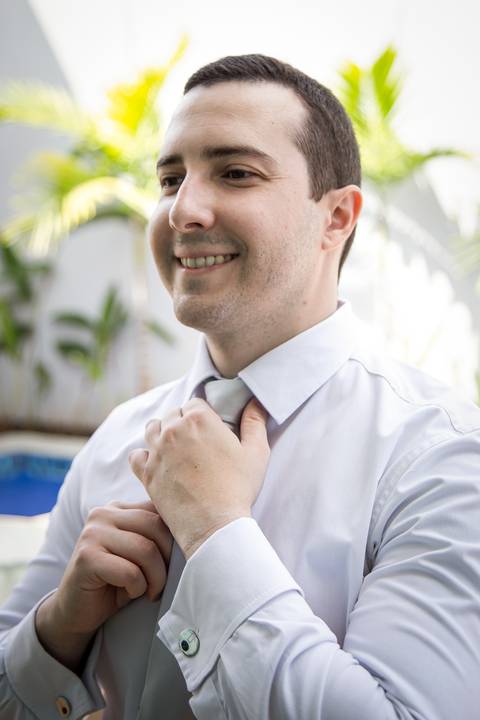 noiva-make-cabelo-salão-espaço-fernanda-naves-vestido-buque-maquiagem-casamento-casar-fotos-fotografias-fotografo-em-uberlandia-daniel-custodio-fotografo-noivo-barbearia-carro-cerimonia-por-do-sol-chacara-the-farm-banda-DJ-pista-padrinhos-madrinhas-festa-'