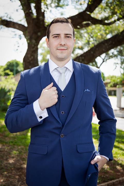 noiva-make-cabelo-salão-espaço-fernanda-naves-vestido-buque-maquiagem-casamento-casar-fotos-fotografias-fotografo-em-uberlandia-daniel-custodio-fotografo-noivo-barbearia-carro-cerimonia-por-do-sol-chacara-the-farm-banda-DJ-pista-padrinhos-madrinhas-festa-'