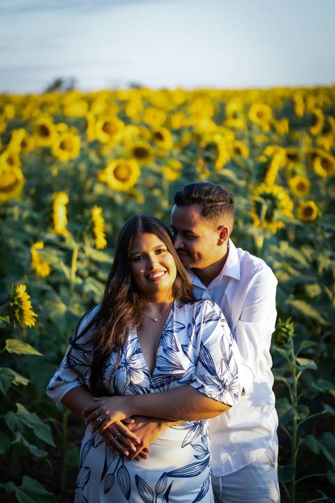 pre-wedding-ensaio-fotos-de-casamento-daniel-custodio-fotografo-uberlandia-casamento-namoro-minas-gerias-religioso-make-noiva-noivo-aliança-civil-madrinha-padrinho-chacara-fotografo-de-casamento-dj-buffet-vestido-buque-amor-love-floresta-do-lobo-igreja-'