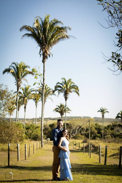 pre-wedding-ensaio-fotos-de-casamento-daniel-custodio-fotografo-uberlandia-casamento-namoro-minas-gerias-religioso-make-noiva-noivo-aliança-civil-madrinha-padrinho-chacara-fotografo-de-casamento-dj-buffet-vestido-buque-amor-love-floresta-do-lobo-igreja-'