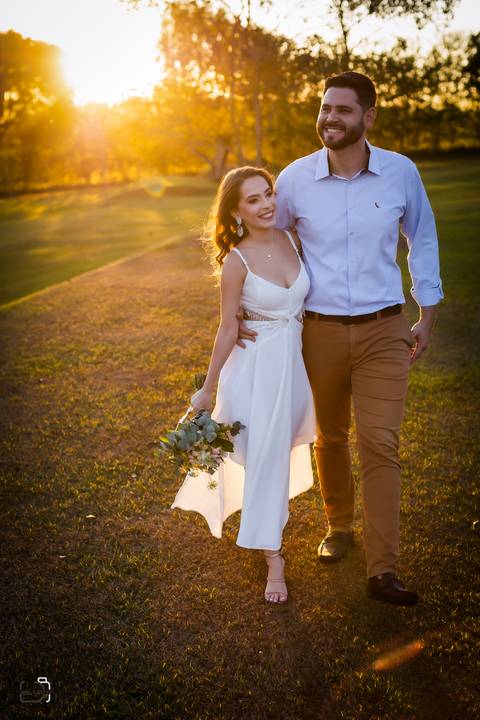 pre-wedding-ensaio-fotos-de-casamento-daniel-custodio-fotografo-uberlandia-casamento-namoro-minas-gerias-religioso-make-noiva-noivo-aliança-civil-madrinha-padrinho-chacara-fotografo-de-casamento-dj-buffet-vestido-buque-amor-love-floresta-do-lobo-igreja-'