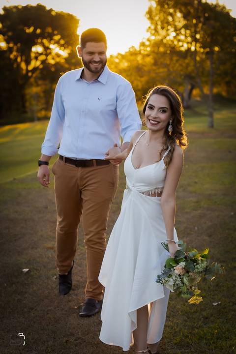pre-wedding-ensaio-fotos-de-casamento-daniel-custodio-fotografo-uberlandia-casamento-namoro-minas-gerias-religioso-make-noiva-noivo-aliança-civil-madrinha-padrinho-chacara-fotografo-de-casamento-dj-buffet-vestido-buque-amor-love-floresta-do-lobo-igreja-'