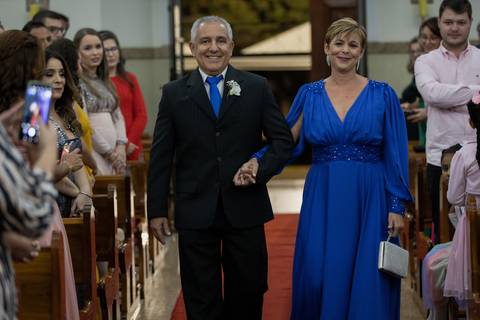 casamento-casar-igreja-cerimonia-noiva-make-salão-maquiagem-vestido-buque-cabelo-espaç0-carro-vestido-atelie-amor-noiva-noivo-madrinha-padrinho-dj-buffet-chacara-brinde-banda-cerimonial-foto-daniel-custodio-uberlandia-minas-gerais-brasil-mundo-fotografo'