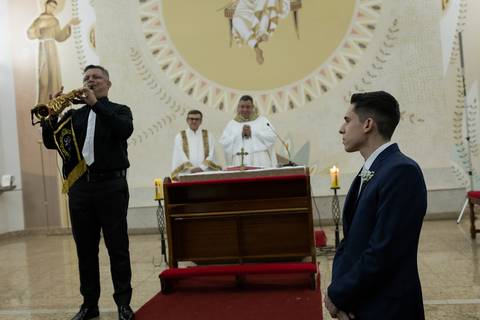 casamento-casar-igreja-cerimonia-noiva-make-salão-maquiagem-vestido-buque-cabelo-espaç0-carro-vestido-atelie-amor-noiva-noivo-madrinha-padrinho-dj-buffet-chacara-brinde-banda-cerimonial-foto-daniel-custodio-uberlandia-minas-gerais-brasil-mundo-fotografo'