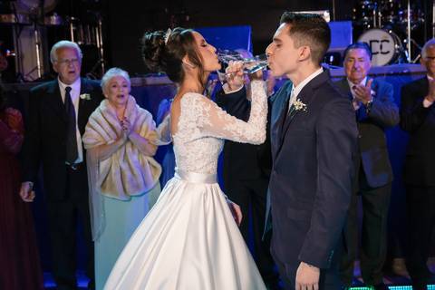 casamento-casar-igreja-cerimonia-noiva-make-salão-maquiagem-vestido-buque-cabelo-espaç0-carro-vestido-atelie-amor-noiva-noivo-madrinha-padrinho-dj-buffet-chacara-brinde-banda-cerimonial-foto-daniel-custodio-uberlandia-minas-gerais-brasil-mundo-fotografo'