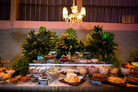 casamento-casar-igreja-cerimonia-noiva-make-salão-maquiagem-vestido-buque-cabelo-espaç0-carro-vestido-atelie-amor-noiva-noivo-madrinha-padrinho-dj-buffet-chacara-brinde-banda-cerimonial-foto-daniel-custodio-uberlandia-minas-gerais-brasil-mundo-fotografo'