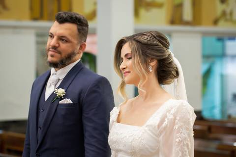 casamento-casar-igreja-cerimonia-noiva-make-salão-maquiagem-vestido-buque-cabelo-espaç0-carro-vestido-atelie-amor-noiva-noivo-madrinha-padrinho-dj-buffet-chacara-brinde-banda-cerimonial-foto-daniel-custodio-uberlandia-minas-gerais-brasil-mundo-fotografo'