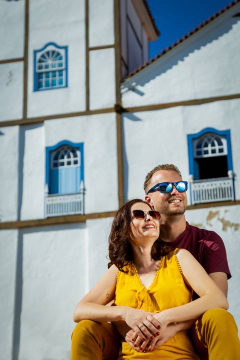 pre-wedding-ensaio-minas-goias-noiva-noivo-fotografias-perinopolis-uberlandia-daniel-custodio-por-do-sol-fotos-casamento-religioso-amor-civil-cartorio-igreja-chacara-buque-terno-vestido-madrinha-padrinho-cerimonalista-cachoeira-aliança-fotos-criativo-'