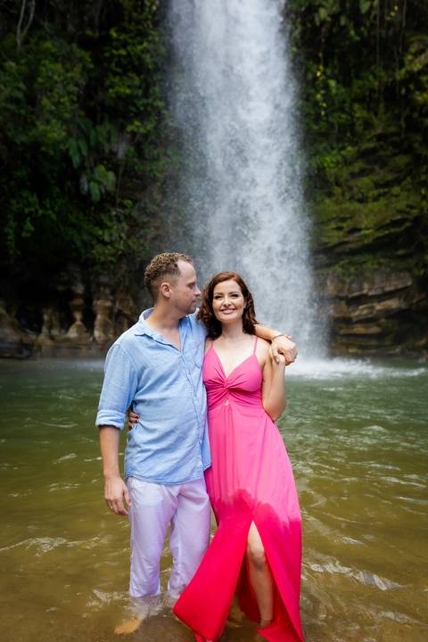 pre-wedding-ensaio-minas-goias-noiva-noivo-fotografias-perinopolis-uberlandia-daniel-custodio-por-do-sol-fotos-casamento-religioso-amor-civil-cartorio-igreja-chacara-buque-terno-vestido-madrinha-padrinho-cerimonalista-cachoeira-aliança-fotos-criativo-'