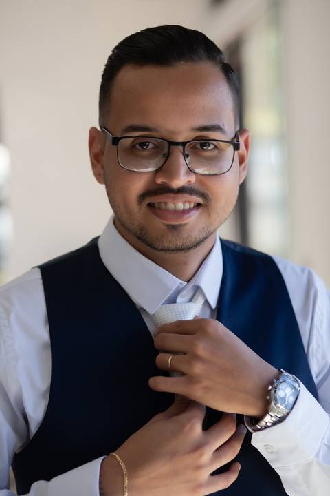 pre-wedding-casamento-ensaio-igreja-cerimonia-noiva-daniel-custodio-fotografias-de-casamento-uberlandia-fotografo-cerimonial-por-do-sol-vestido-terno-atelie-buque-buffet-chacara-banda-uberlandia-minas-gerais-goias-aragauri-brasil-chacara-pista-de dança-'