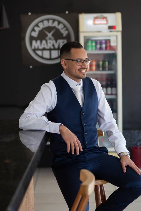 pre-wedding-casamento-ensaio-igreja-cerimonia-noiva-daniel-custodio-fotografias-de-casamento-uberlandia-fotografo-cerimonial-por-do-sol-vestido-terno-atelie-buque-buffet-chacara-banda-uberlandia-minas-gerais-goias-aragauri-brasil-chacara-pista-de dança-'