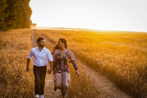 pre-wedding-casamento-ensaio-igreja-cerimonia-noiva-daniel-custodio-fotografias-de-casamento-uberlandia-fotografo-cerimonial-por-do-sol-vestido-terno-atelie-buque-buffet-chacara-banda-uberlandia-minas-gerais-goias-aragauri-brasil-chacara-pista-de dança-'