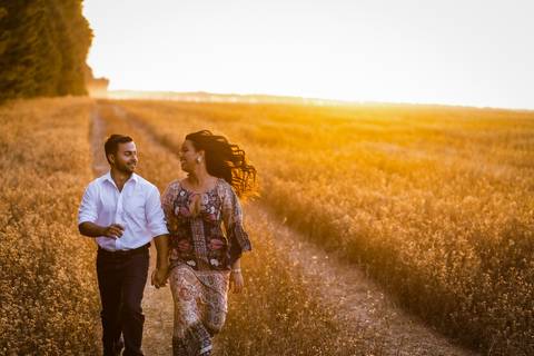 pre-wedding-casamento-ensaio-igreja-cerimonia-noiva-daniel-custodio-fotografias-de-casamento-uberlandia-fotografo-cerimonial-por-do-sol-vestido-terno-atelie-buque-buffet-chacara-banda-uberlandia-minas-gerais-goias-aragauri-brasil-chacara-pista-de dança-'
