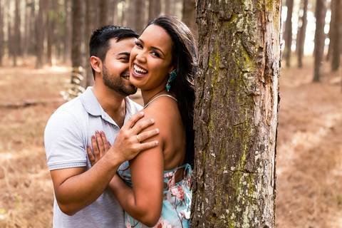 pre-wedding-casamento-ensaio-igreja-cerimonia-noiva-daniel-custodio-fotografias-de-casamento-uberlandia-fotografo-cerimonial-por-do-sol-vestido-terno-atelie-buque-buffet-chacara-banda-uberlandia-minas-gerais-goias-aragauri-brasil-chacara-pista-de dança-'