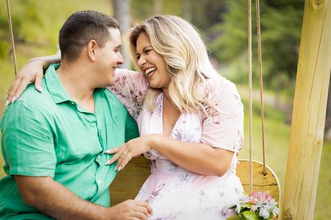 pre-wedding-casamento-ensaio-igreja-cerimonia-noiva-daniel-custodio-fotografias-de-casamento-uberlandia-fotografo-cerimonial-por-do-sol-vestido-terno-atelie-buque-buffet-chacara-banda-uberlandia-minas-gerais-goias-aragauri-brasil-chacara-pista-de dança-'
