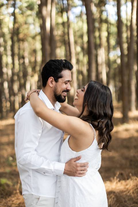 pre-wedding-casamento-ensaio-igreja-cerimonia-noiva-daniel-custodio-fotografias-de-casamento-uberlandia-fotografo-cerimonial-por-do-sol-vestido-terno-atelie-buque-buffet-chacara-banda-uberlandia-minas-gerais-goias-aragauri-brasil-chacara-pista-de dança-'