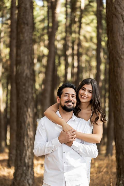 pre-wedding-casamento-ensaio-igreja-cerimonia-noiva-daniel-custodio-fotografias-de-casamento-uberlandia-fotografo-cerimonial-por-do-sol-vestido-terno-atelie-buque-buffet-chacara-banda-uberlandia-minas-gerais-goias-aragauri-brasil-chacara-pista-de dança-'