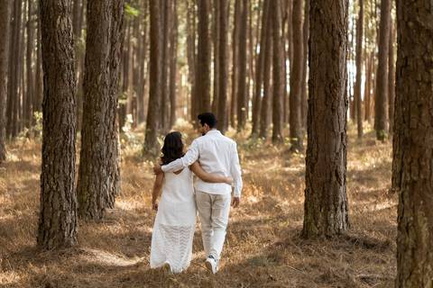 pre-wedding-casamento-ensaio-igreja-cerimonia-noiva-daniel-custodio-fotografias-de-casamento-uberlandia-fotografo-cerimonial-por-do-sol-vestido-terno-atelie-buque-buffet-chacara-banda-uberlandia-minas-gerais-goias-aragauri-brasil-chacara-pista-de dança-'