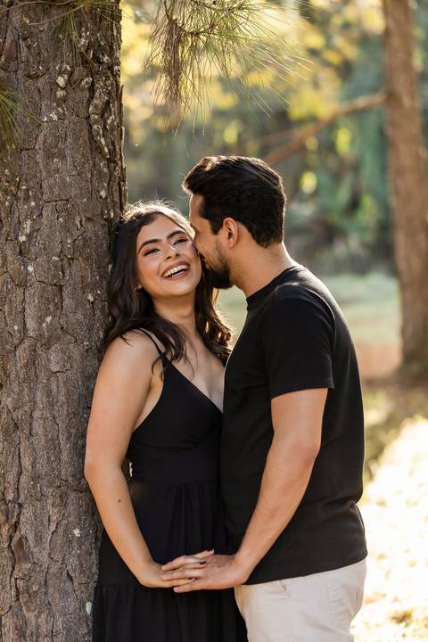 pre-wedding-casamento-ensaio-igreja-cerimonia-noiva-daniel-custodio-fotografias-de-casamento-uberlandia-fotografo-cerimonial-por-do-sol-vestido-terno-atelie-buque-buffet-chacara-banda-uberlandia-minas-gerais-goias-aragauri-brasil-chacara-pista-de dança-'