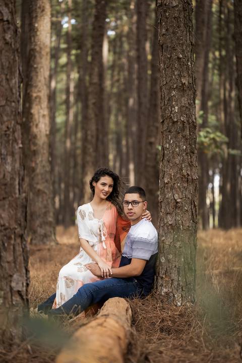 pre-wedding-casamento-ensaio-igreja-cerimonia-noiva-daniel-custodio-fotografias-de-casamento-uberlandia-fotografo-cerimonial-por-do-sol-vestido-terno-atelie-buque-buffet-chacara-banda-uberlandia-minas-gerais-goias-aragauri-brasil-chacara-pista-de dança-'