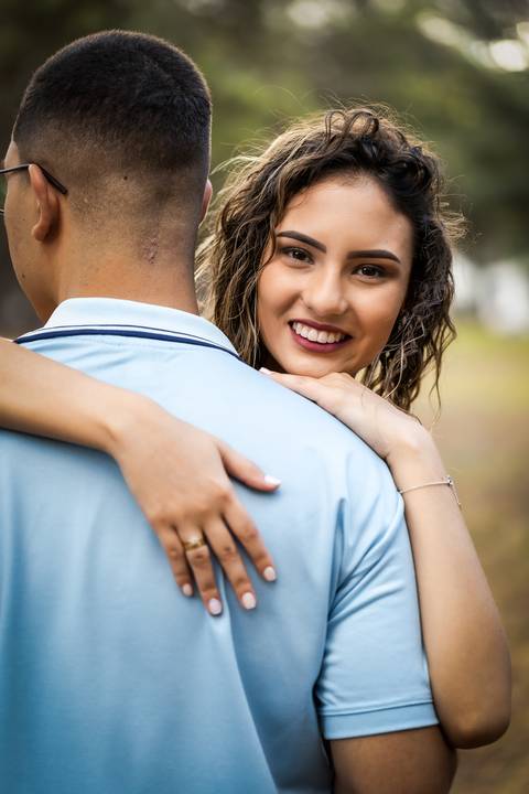 pre-wedding-casamento-ensaio-igreja-cerimonia-noiva-daniel-custodio-fotografias-de-casamento-uberlandia-fotografo-cerimonial-por-do-sol-vestido-terno-atelie-buque-buffet-chacara-banda-uberlandia-minas-gerais-goias-aragauri-brasil-chacara-pista-de dança-'