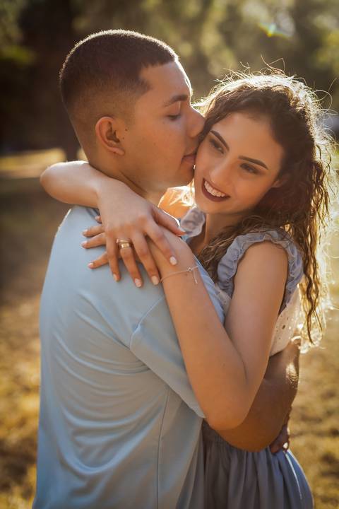 pre-wedding-casamento-ensaio-igreja-cerimonia-noiva-daniel-custodio-fotografias-de-casamento-uberlandia-fotografo-cerimonial-por-do-sol-vestido-terno-atelie-buque-buffet-chacara-banda-uberlandia-minas-gerais-goias-aragauri-brasil-chacara-pista-de dança-'