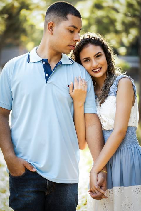 pre-wedding-casamento-ensaio-igreja-cerimonia-noiva-daniel-custodio-fotografias-de-casamento-uberlandia-fotografo-cerimonial-por-do-sol-vestido-terno-atelie-buque-buffet-chacara-banda-uberlandia-minas-gerais-goias-aragauri-brasil-chacara-pista-de dança-'
