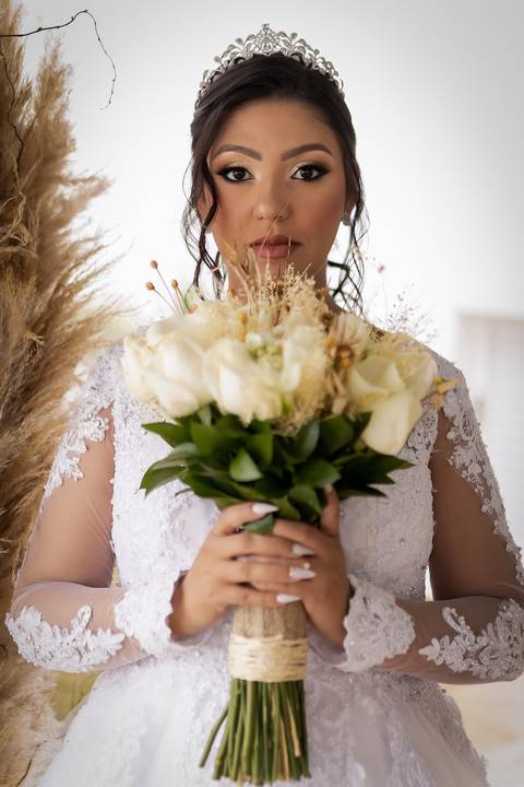 pre-wedding-casamento-ensaio-igreja-cerimonia-noiva-daniel-custodio-fotografias-de-casamento-uberlandia-fotografo-cerimonial-por-do-sol-vestido-terno-atelie-buque-buffet-chacara-banda-uberlandia-minas-gerais-goias-aragauri-brasil-chacara-pista-de dança-'
