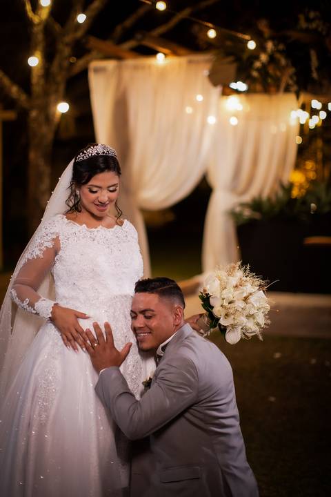 pre-wedding-casamento-ensaio-igreja-cerimonia-noiva-daniel-custodio-fotografias-de-casamento-uberlandia-fotografo-cerimonial-por-do-sol-vestido-terno-atelie-buque-buffet-chacara-banda-uberlandia-minas-gerais-goias-aragauri-brasil-chacara-pista-de dança-'